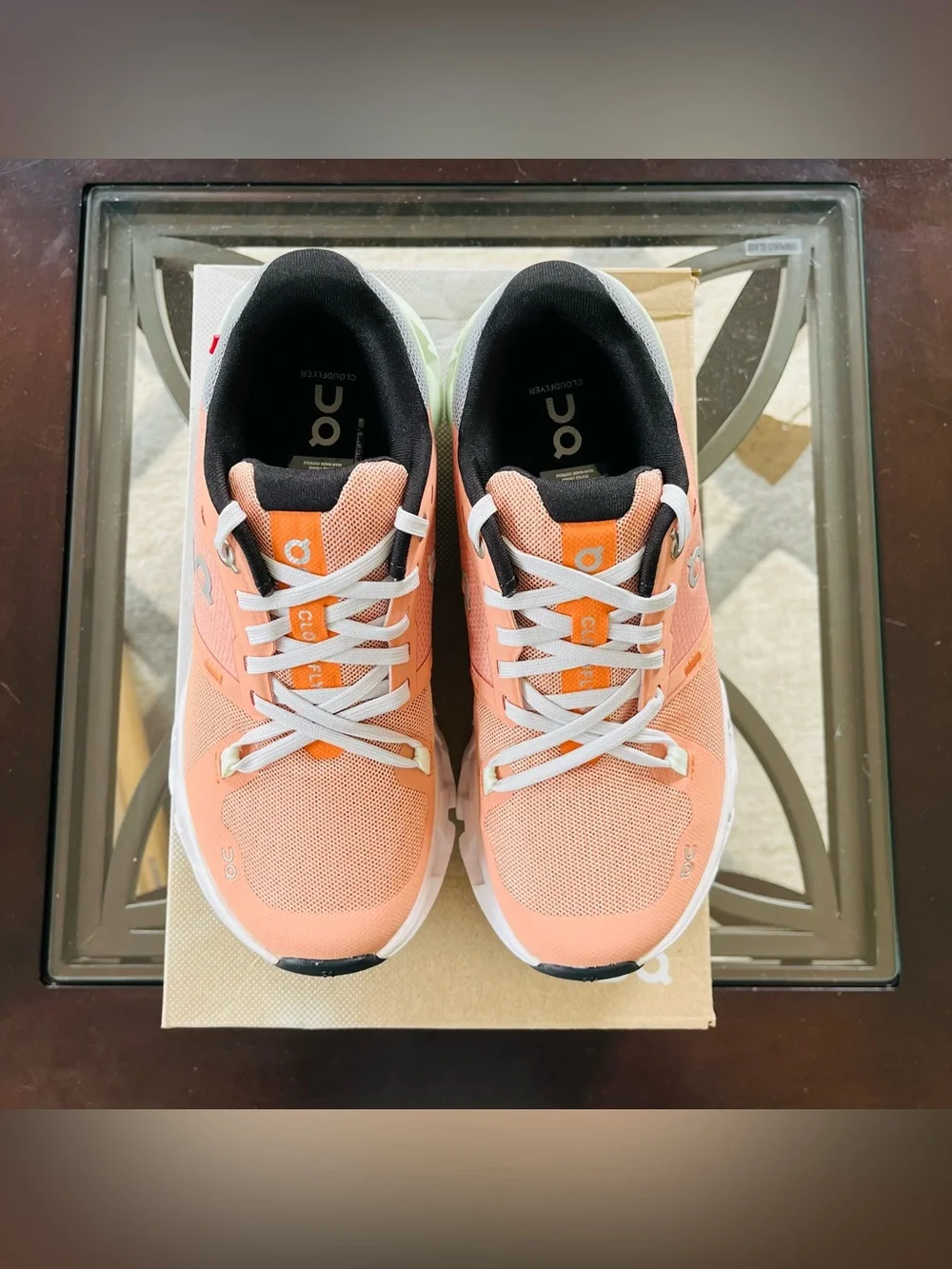 On Cloudflyer 4 Women's Sneakers Running Shoes Peach Aloe 71.98669 - Picture 4 of 6